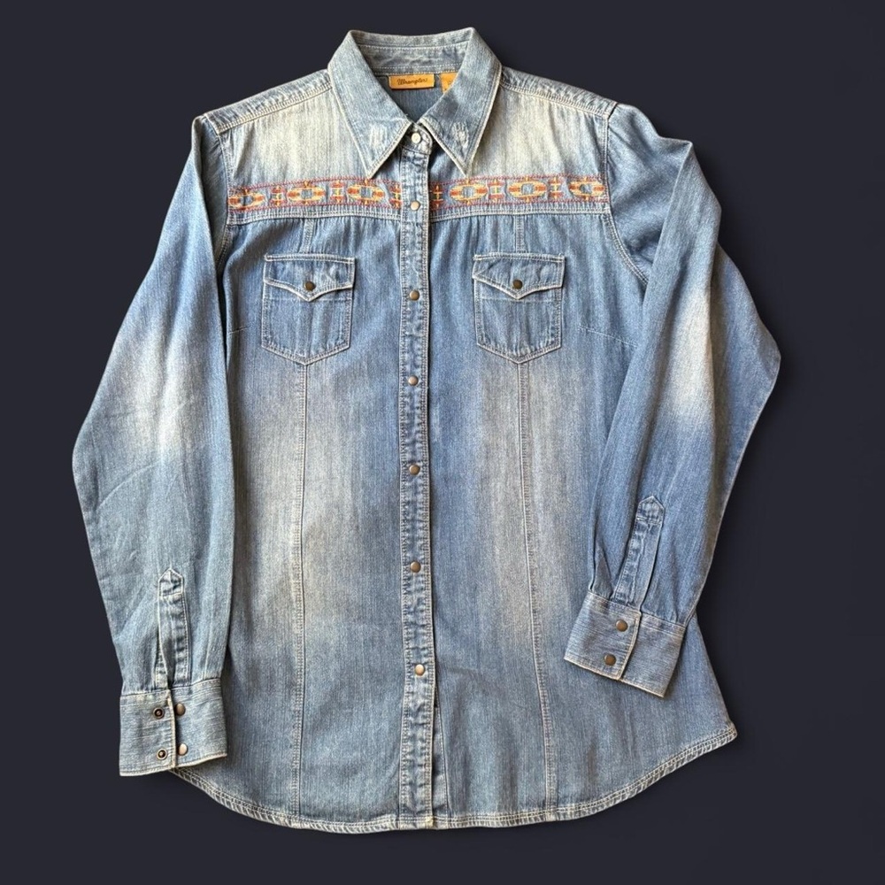 Wrangler Women’s Denim Shirt with Embroidered Design